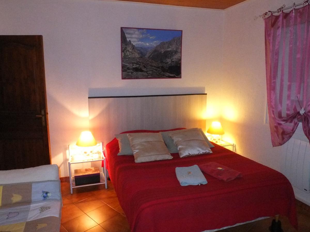 A Dodolela Bed & Breakfast Omessa Exterior photo