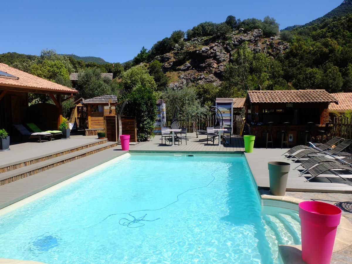 A Dodolela Bed & Breakfast Omessa Exterior photo